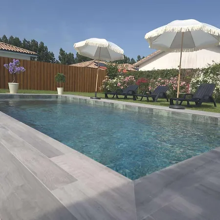 Maison Cosy Avec Piscine 8 Pers *